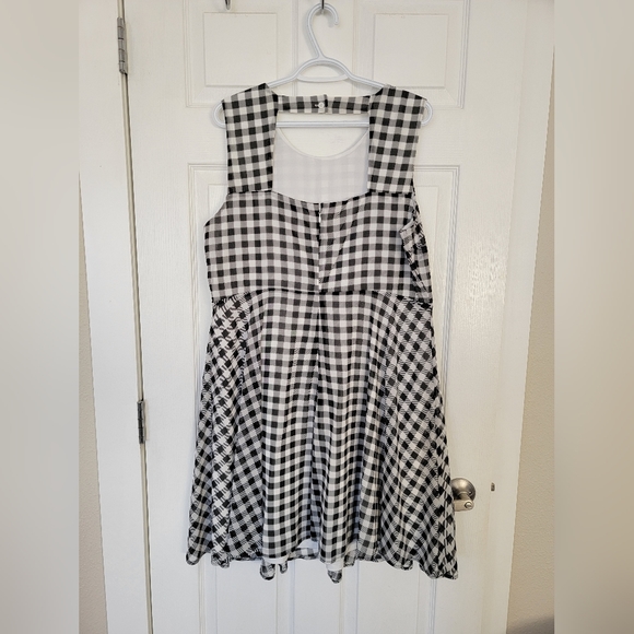 Ricki's, dress, size 16, black and white - Picture 2 of 5